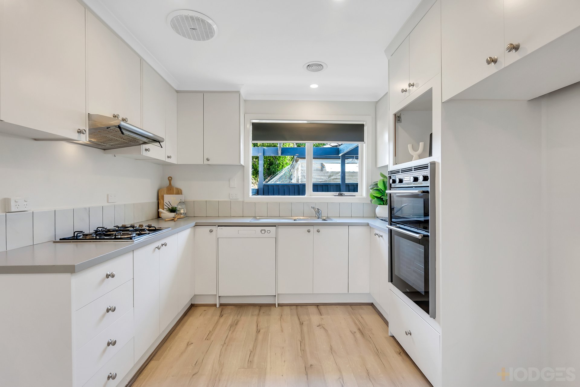 2 / 5 Park Street Mordialloc