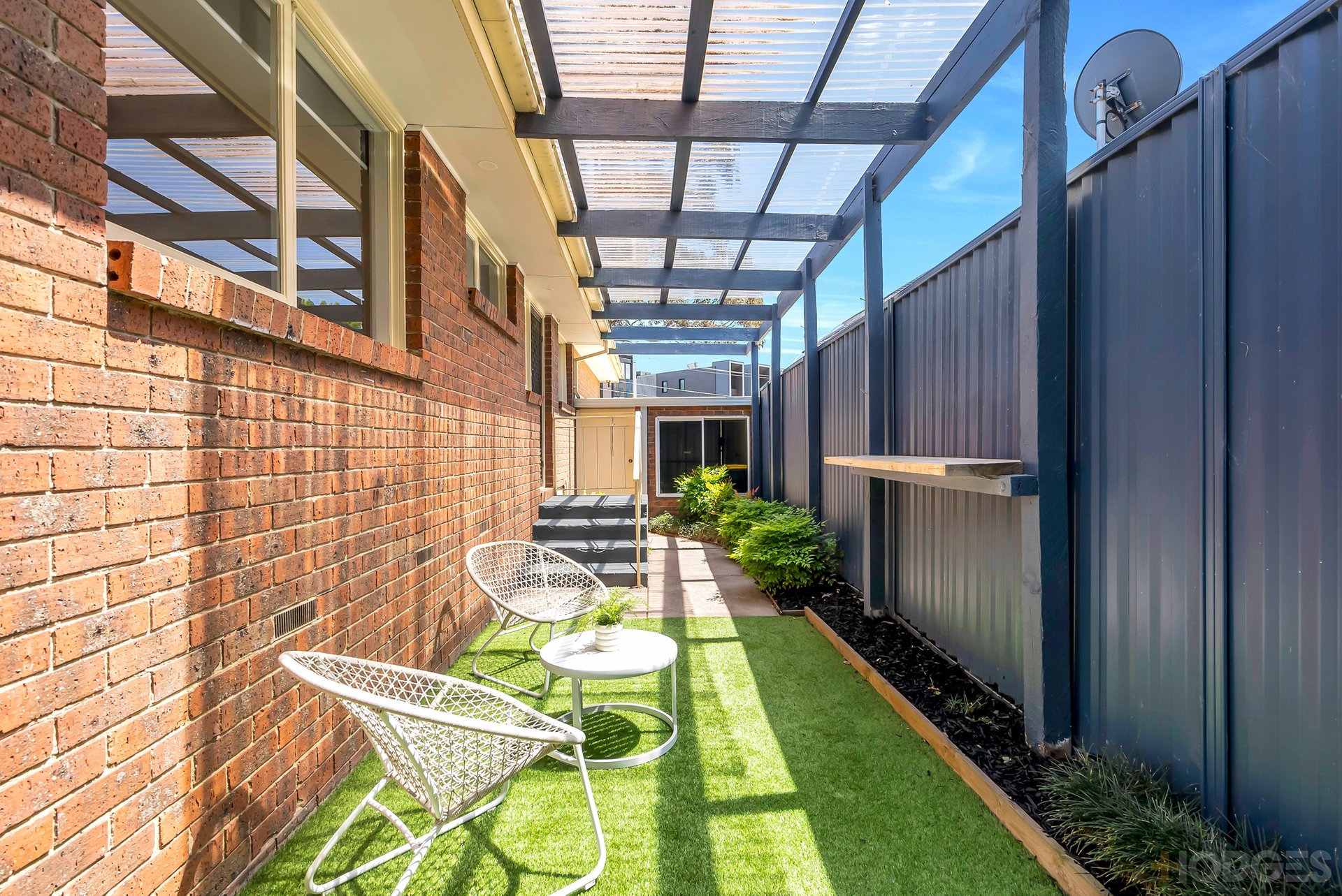 2 / 5 Park Street Mordialloc