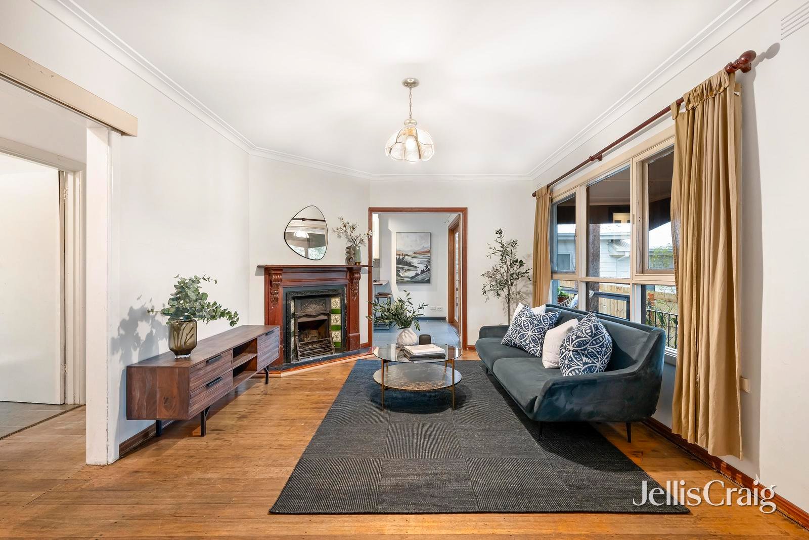 25 Patrick Avenue, Croydon North image 2