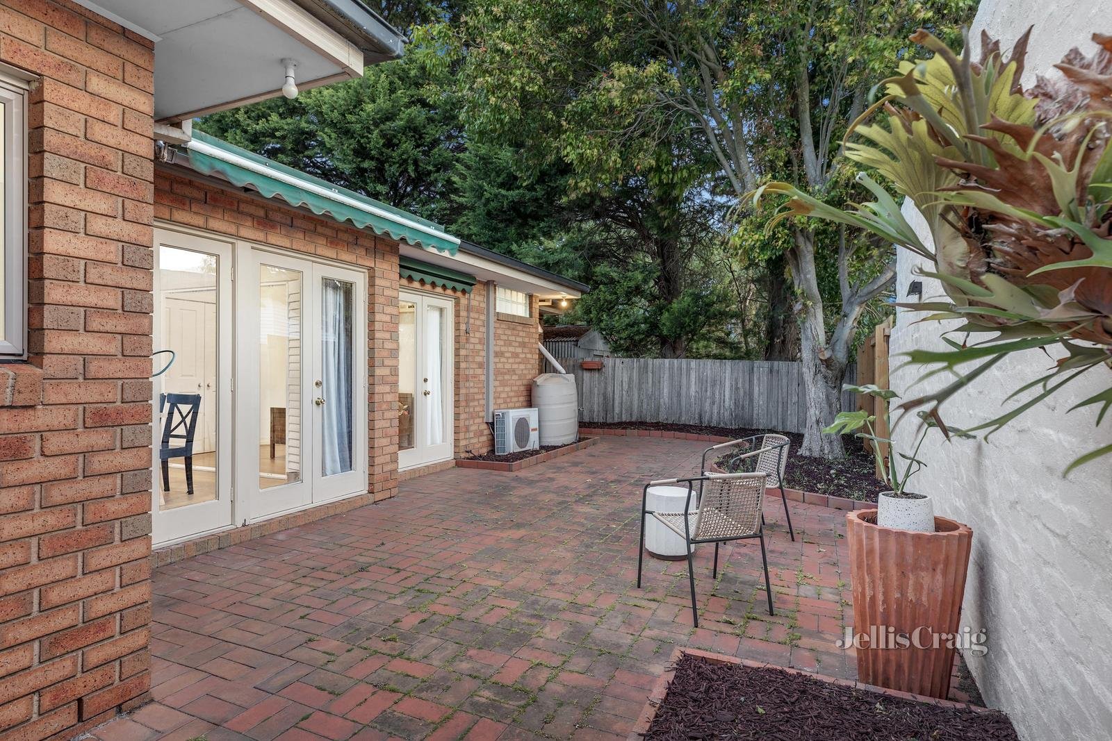 2/5 Peveril Street, Glen Waverley image 12