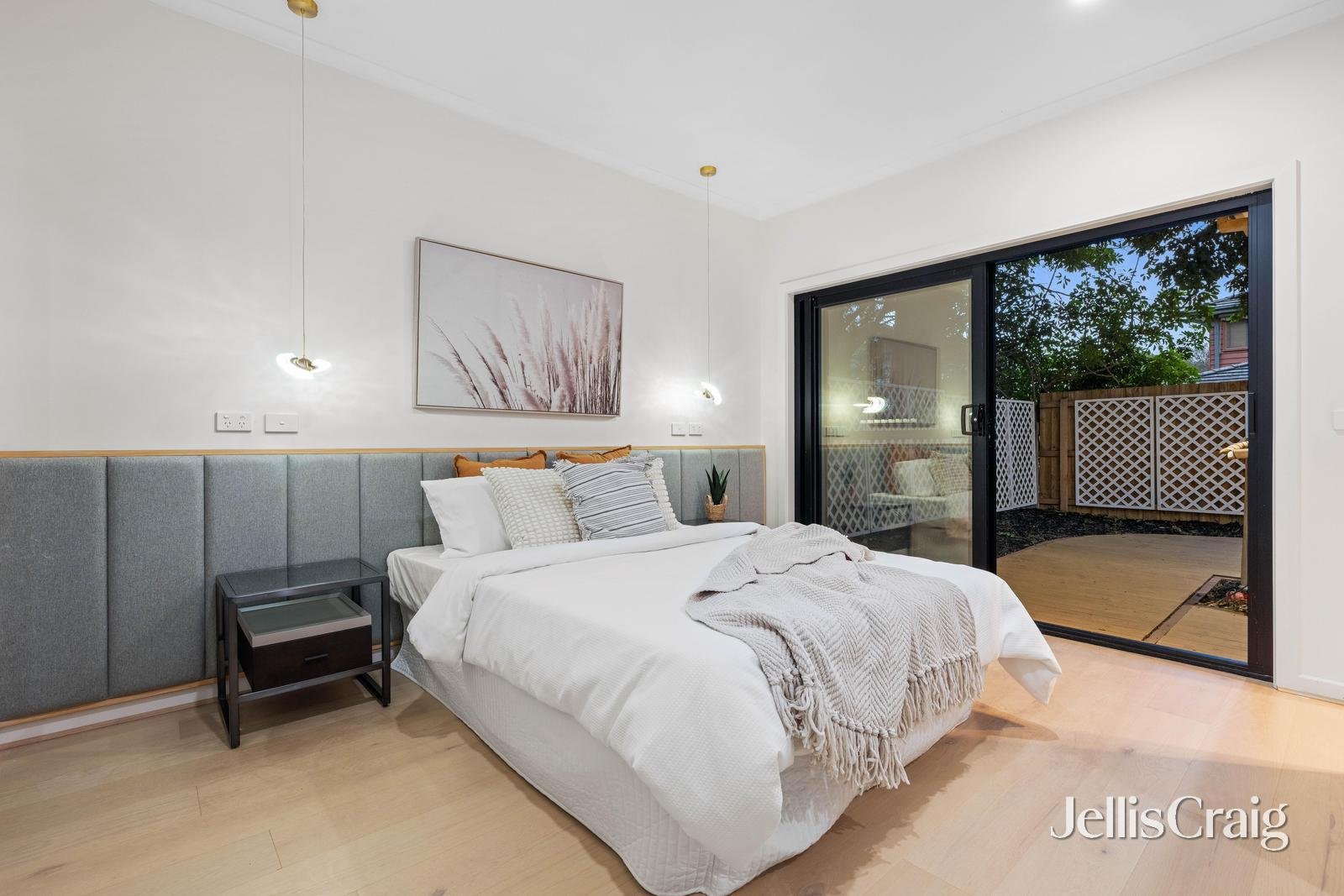 2/5 Peveril Street, Glen&nbsp;Waverley image 8