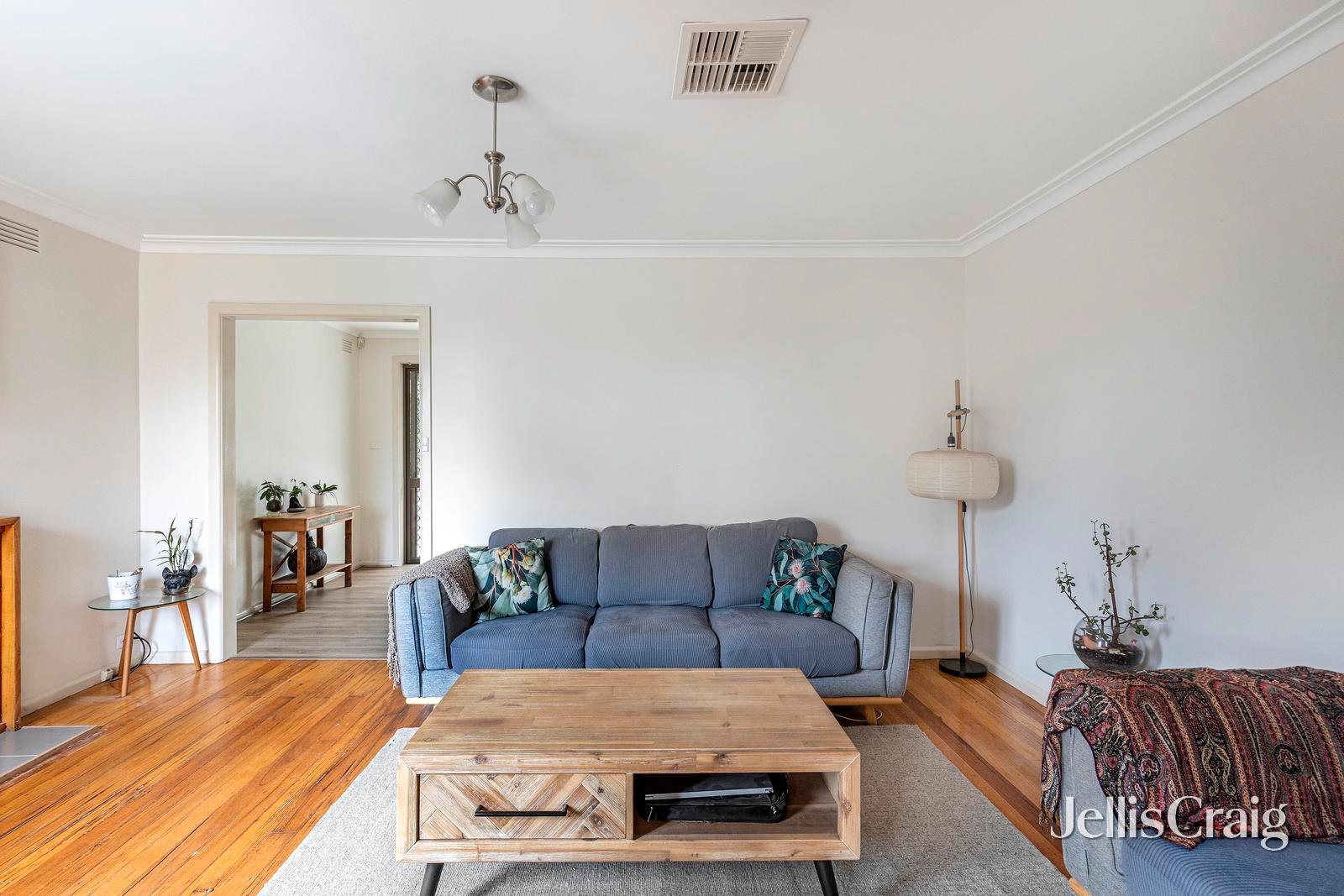 25 Pinehills Drive, Greensborough image 7