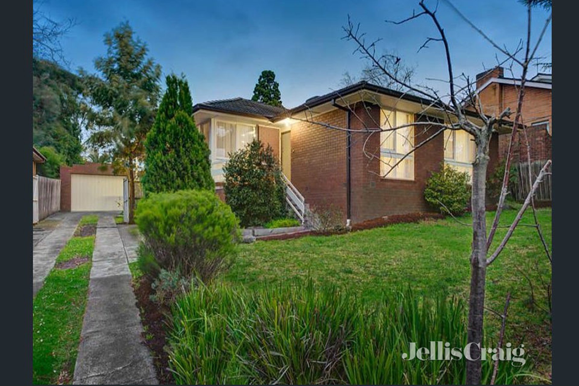 25 Plenty Ln, Greensborough image 1