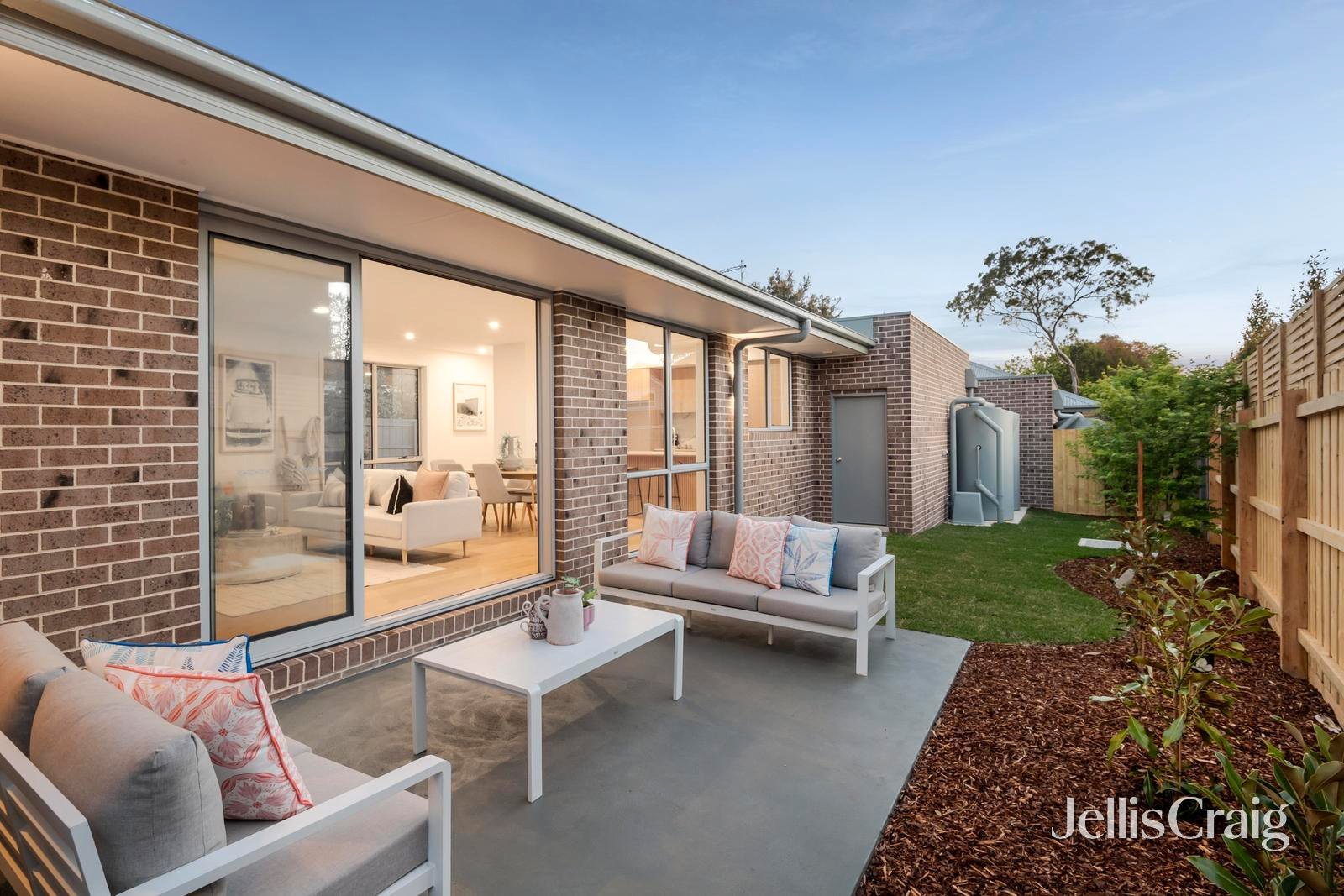 2/5 Reilly Court, Croydon South image 10