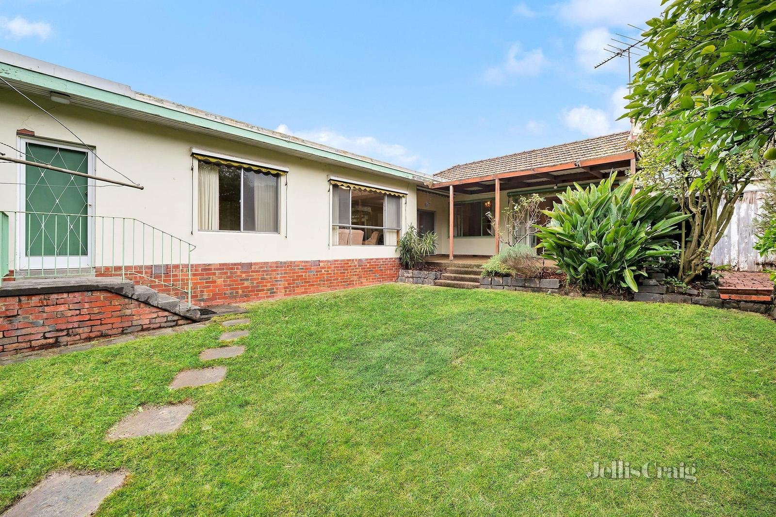 25 Riverside Avenue, Balwyn North image 7