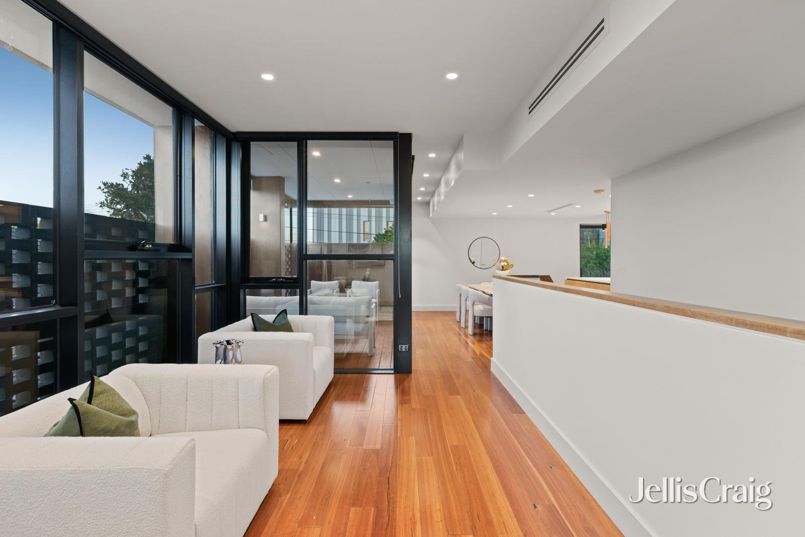 25 Robert Street, Bentleigh image 7
