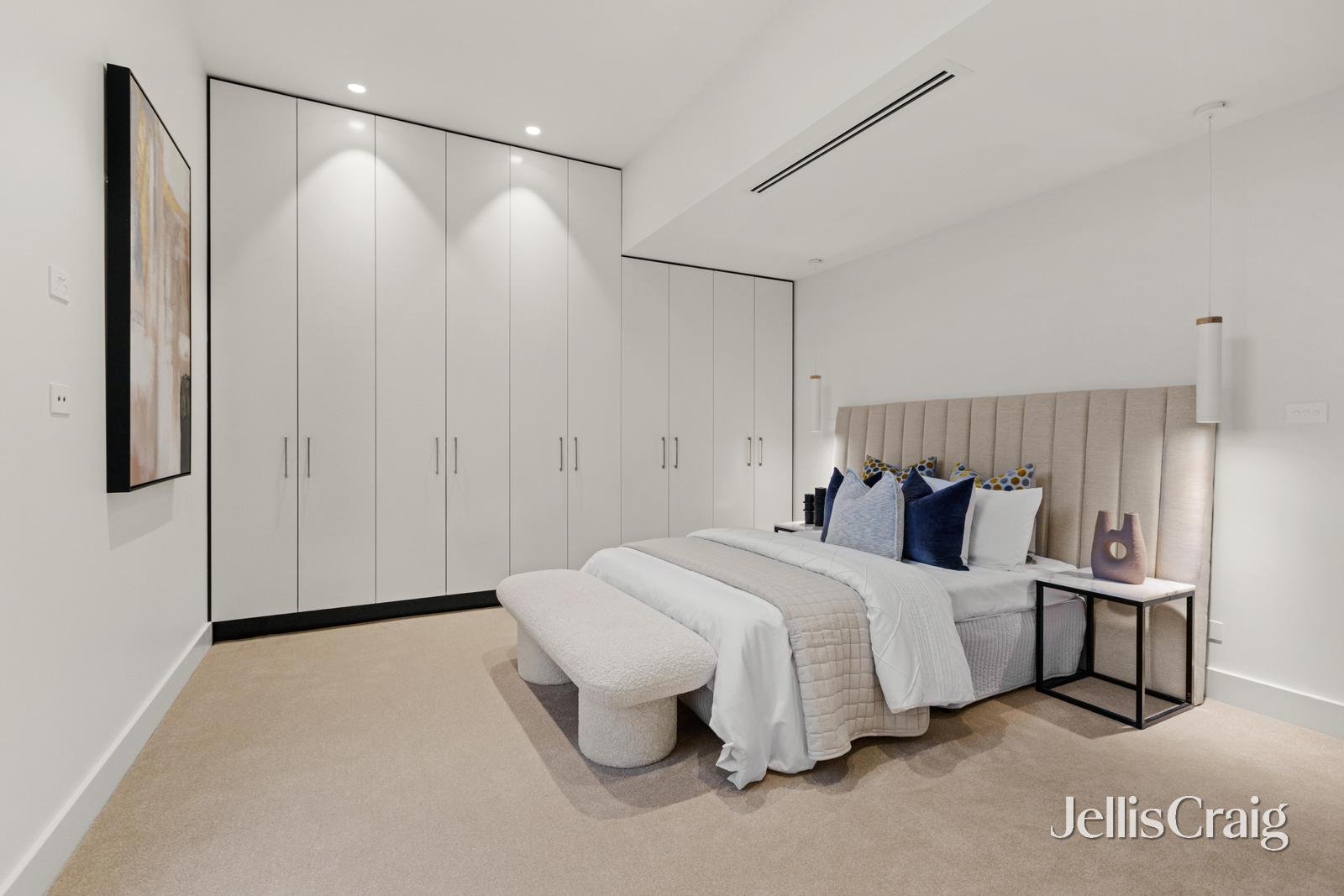 25 Robert Street, Bentleigh image 11