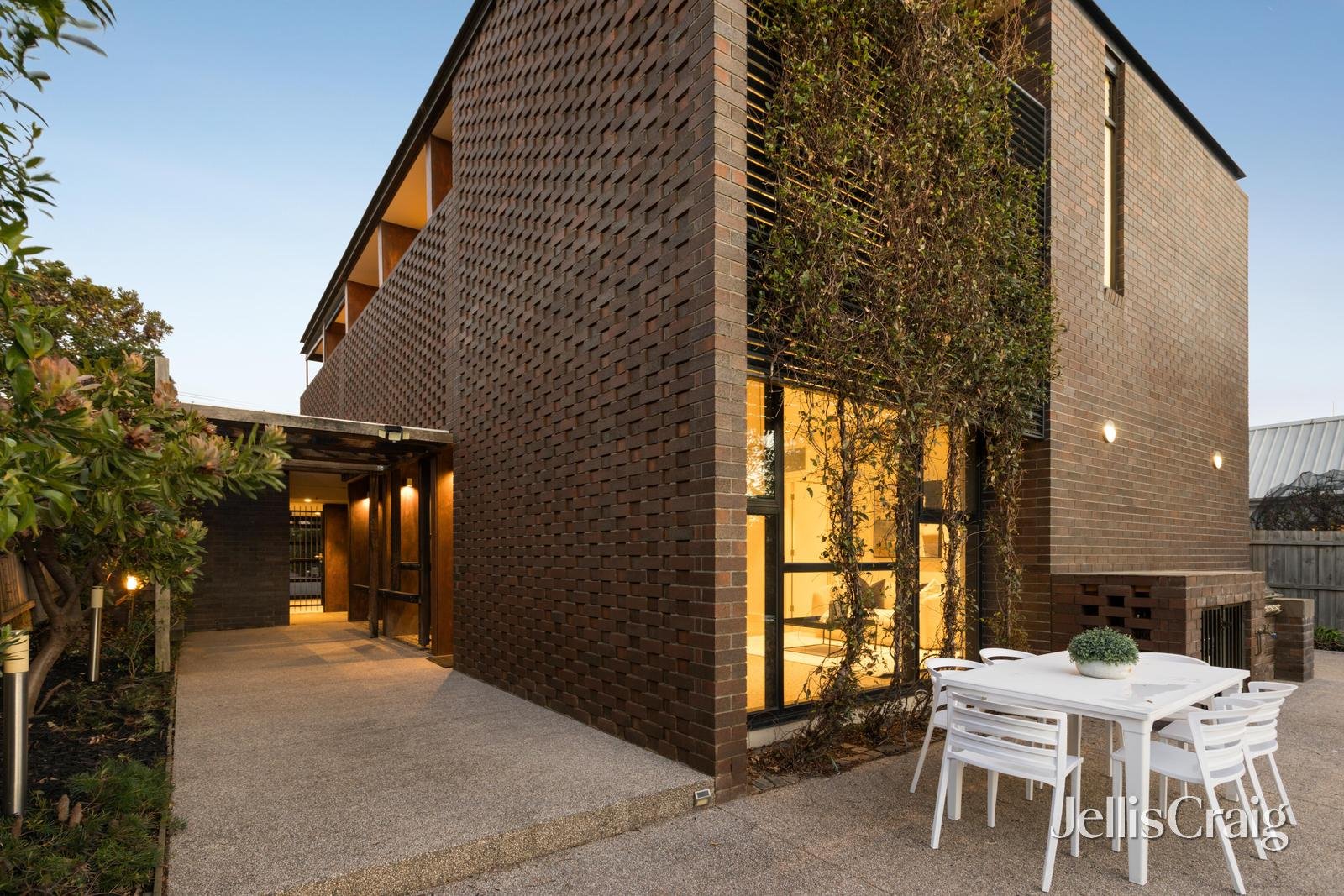 25 Robert Street, Bentleigh image 18