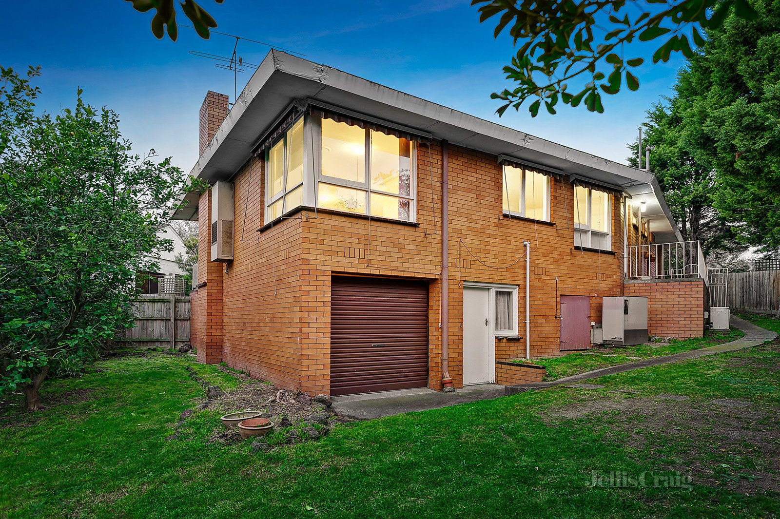 25 Rosaline Avenue, Mount Waverley image 5