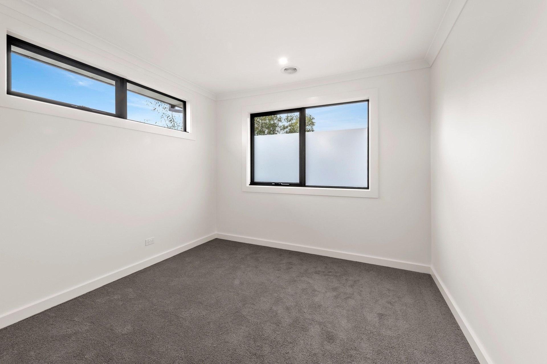 2/5 Rowan Street, Croydon image 6