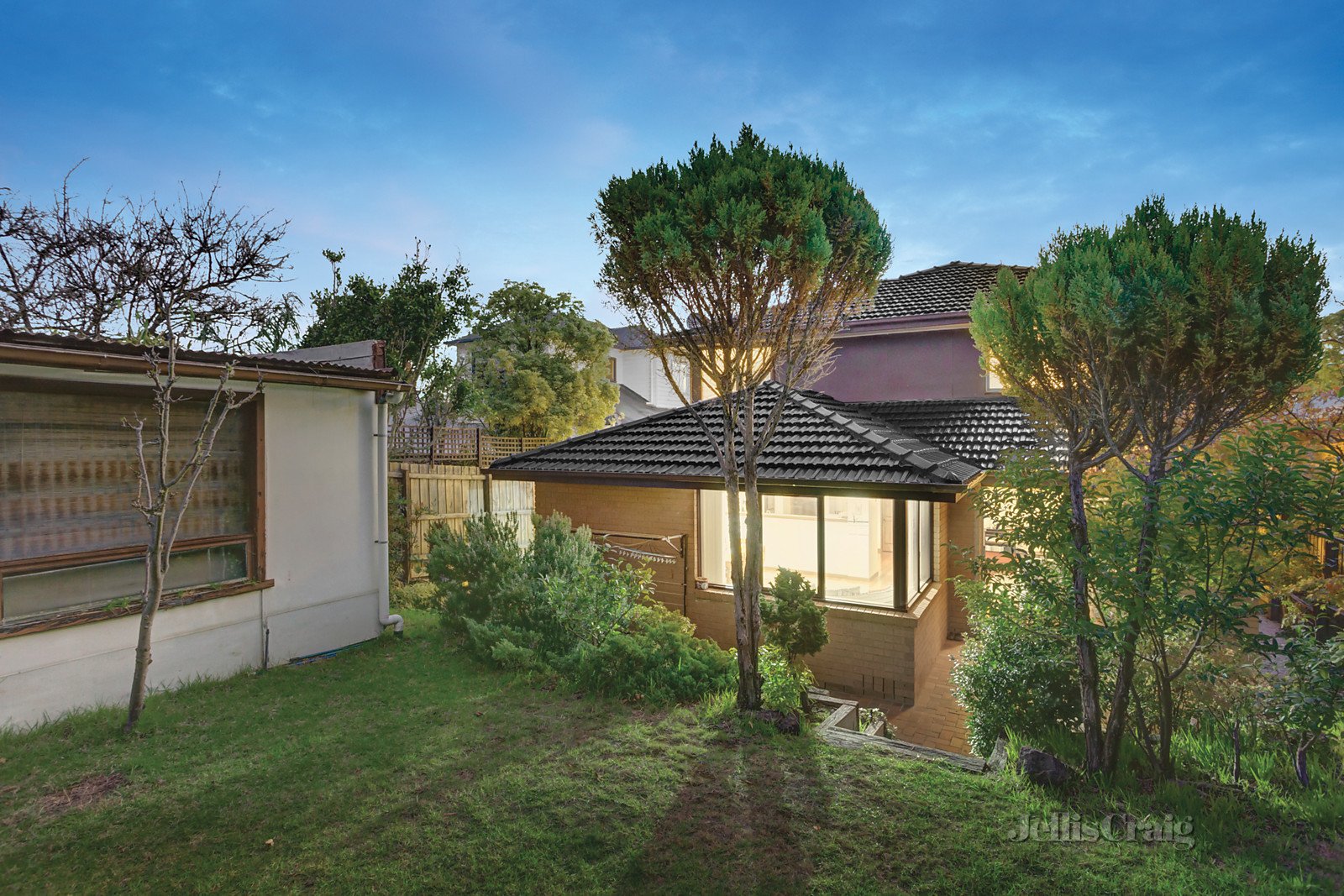 25 Royal Parade, Caulfield South image 11