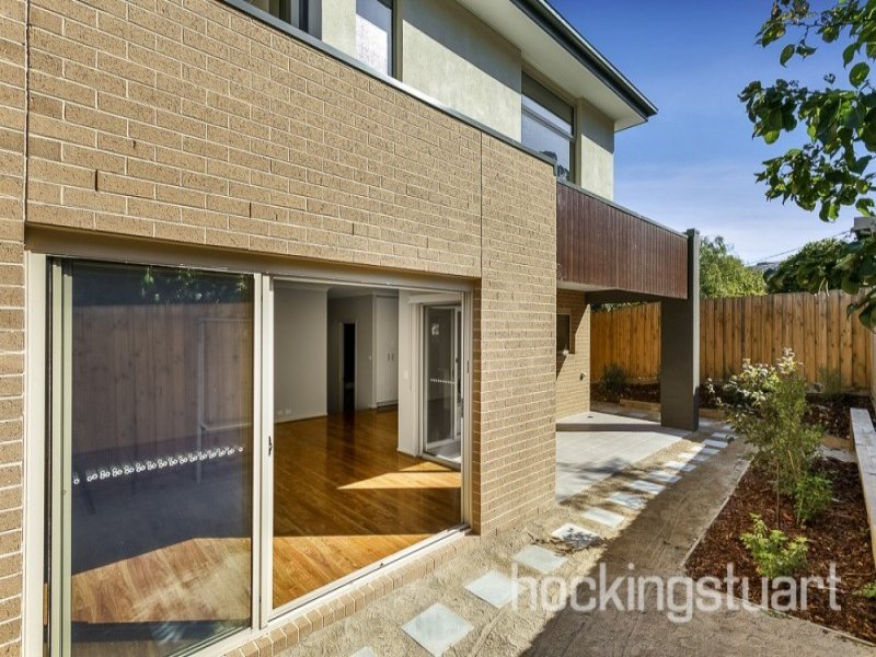 2/5 Rugby Court, Doncaster East image 7