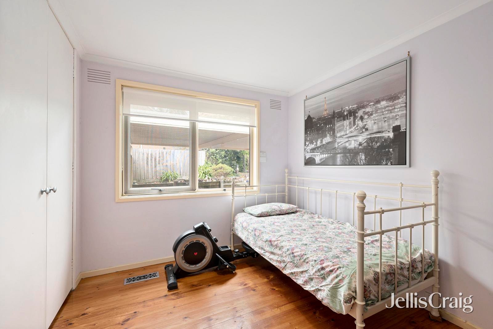 25 Savanna Drive, Mooroolbark image 8