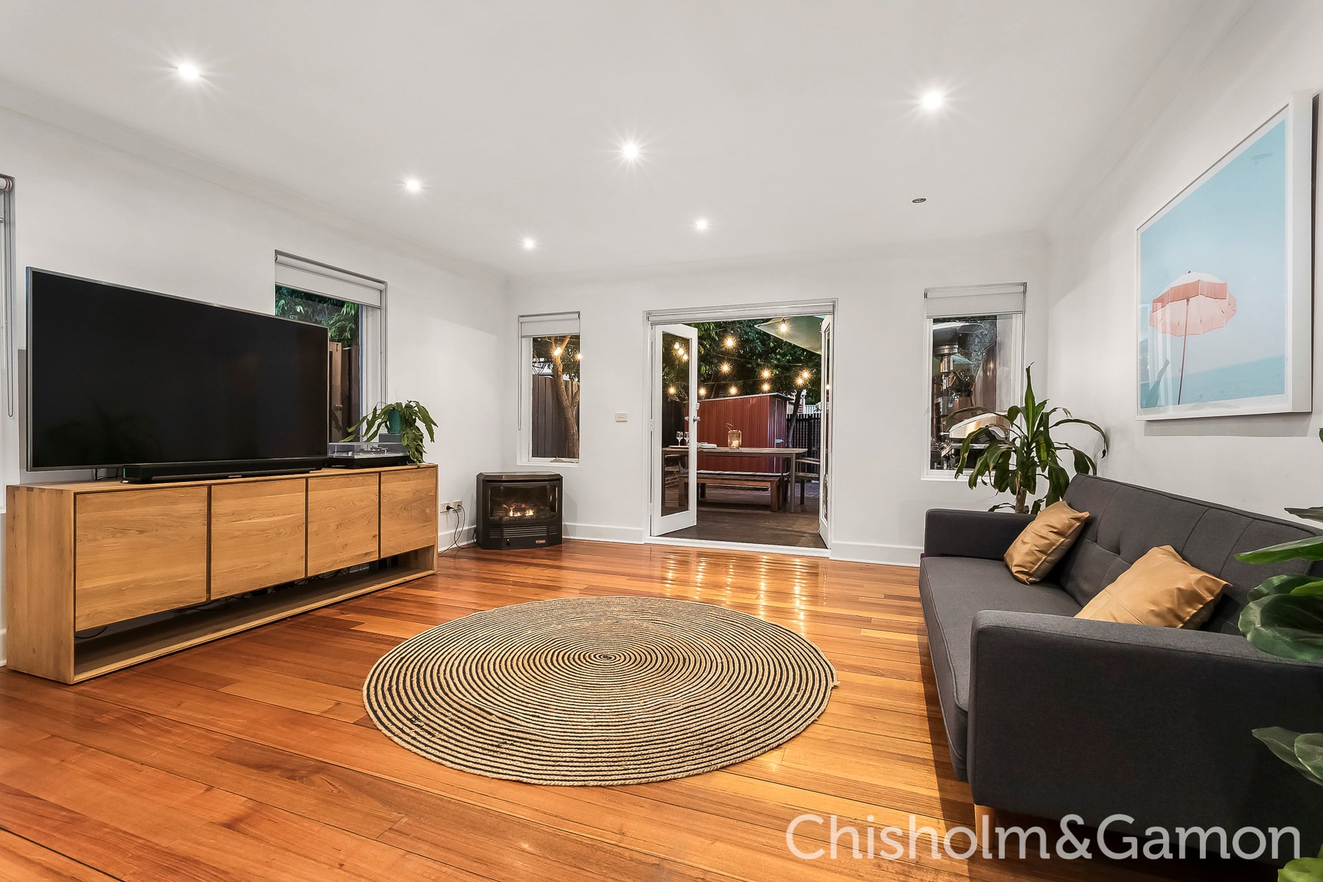 25 Scott Street, Elwood image 2