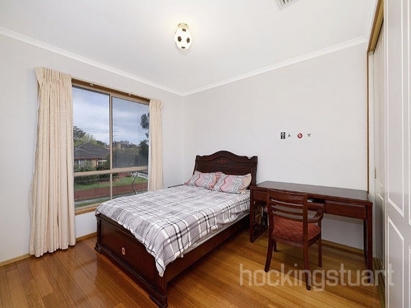 25 Shafer Road, Blackburn North image 7