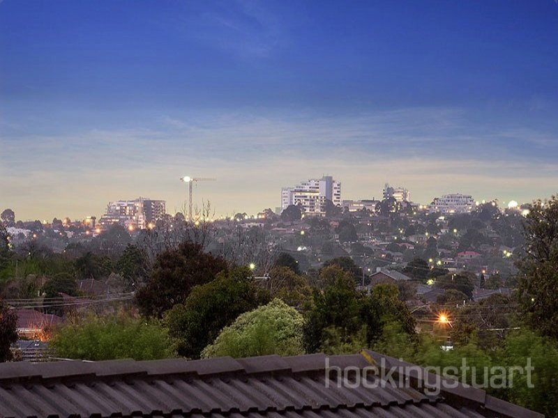 25 Shafer Road, Blackburn North image 10