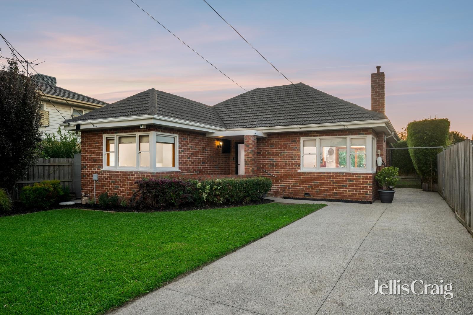 25 Sheila Street, Preston image 1