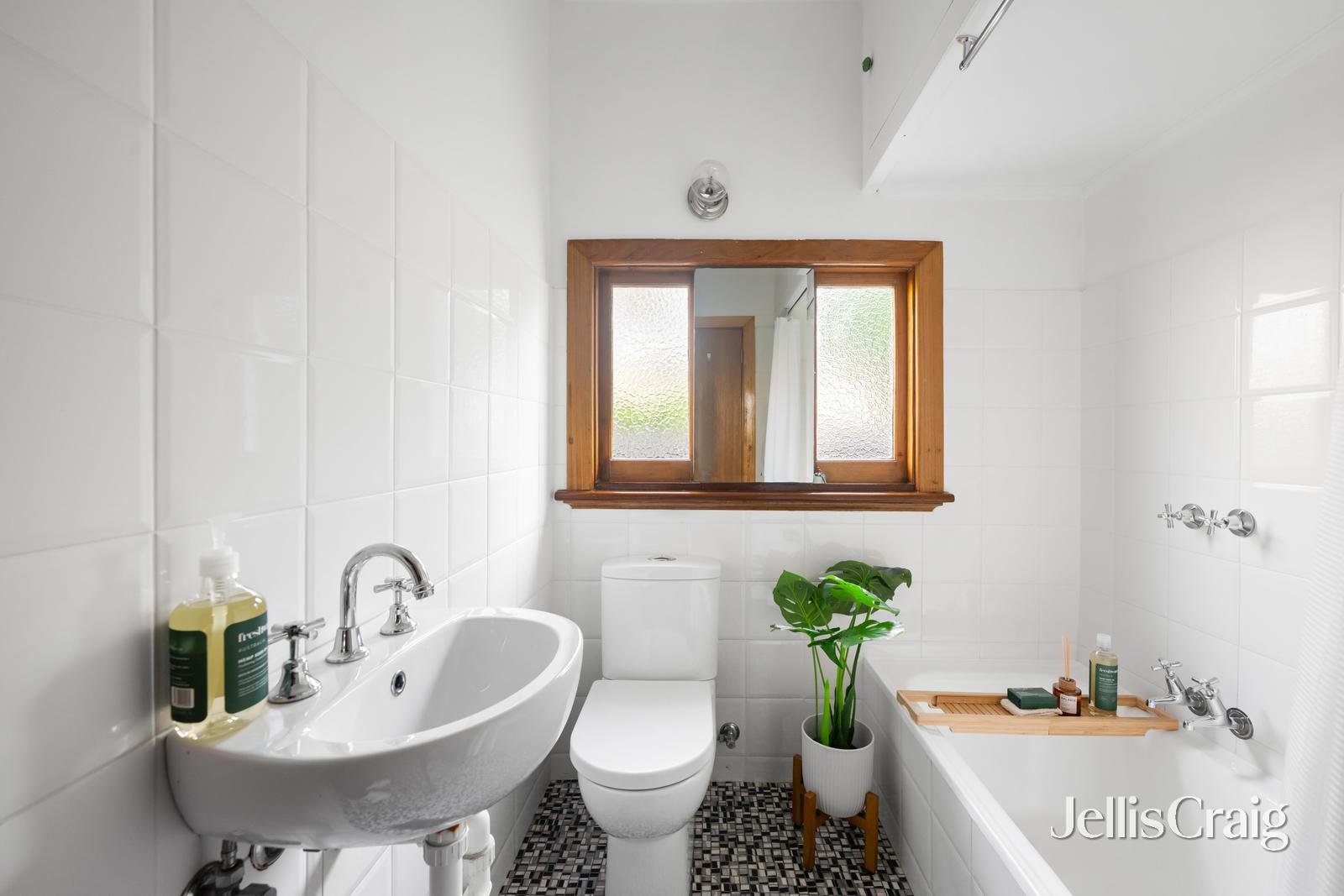 25 Sheila Street, Preston image 9