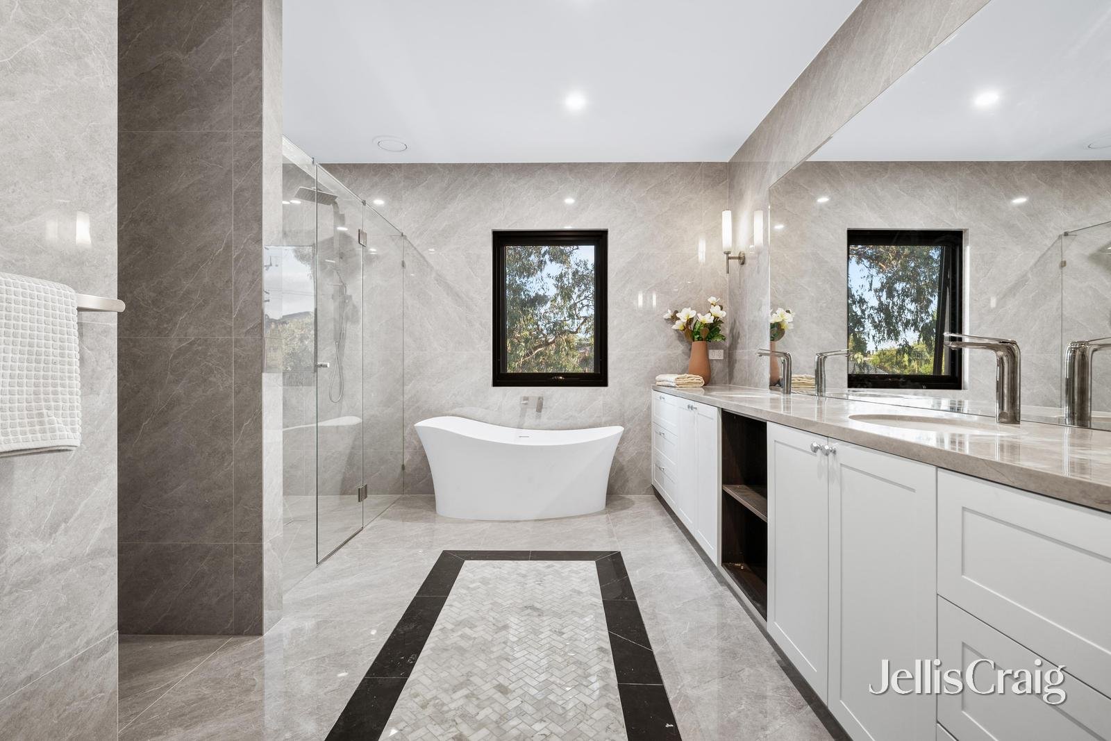 25 Shepherd Road, Glen Waverley image 13