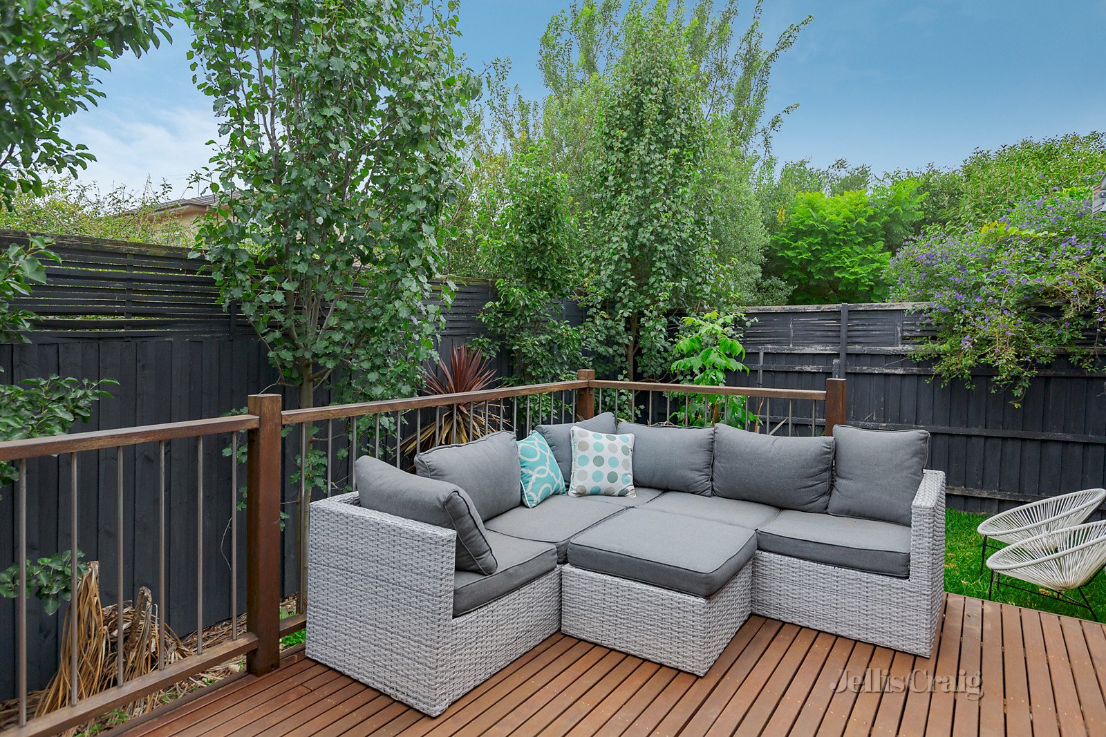 2/5 Small Road, Bentleigh image 8