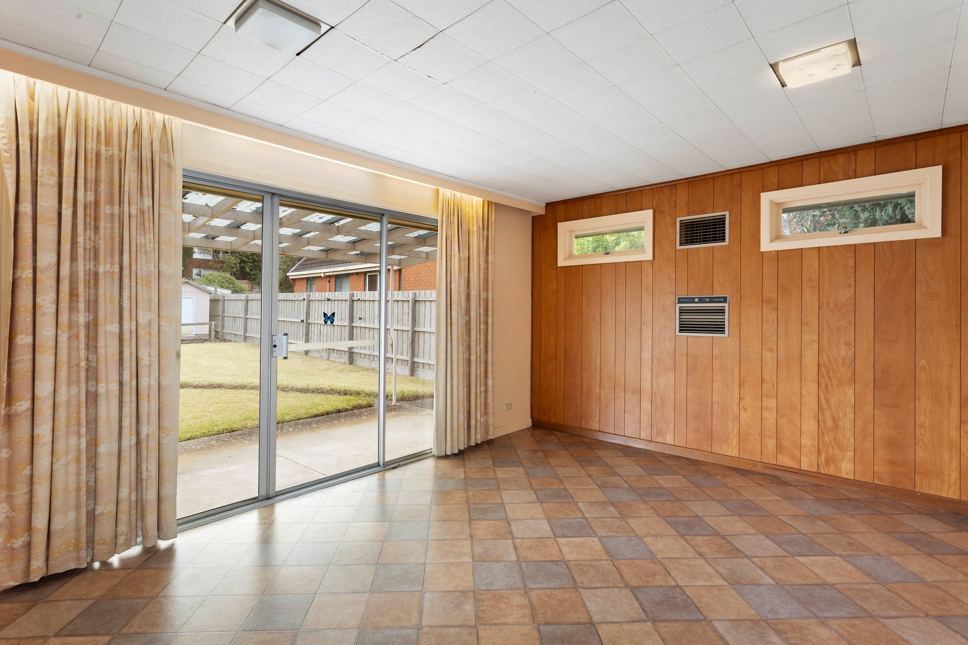Property Gallery Thumbnail 13