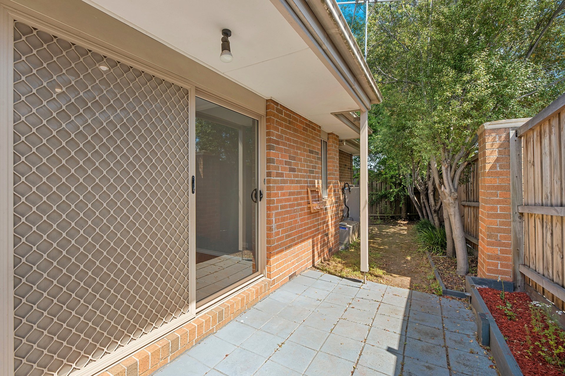 2/5 Sunray Court, Donvale image 6