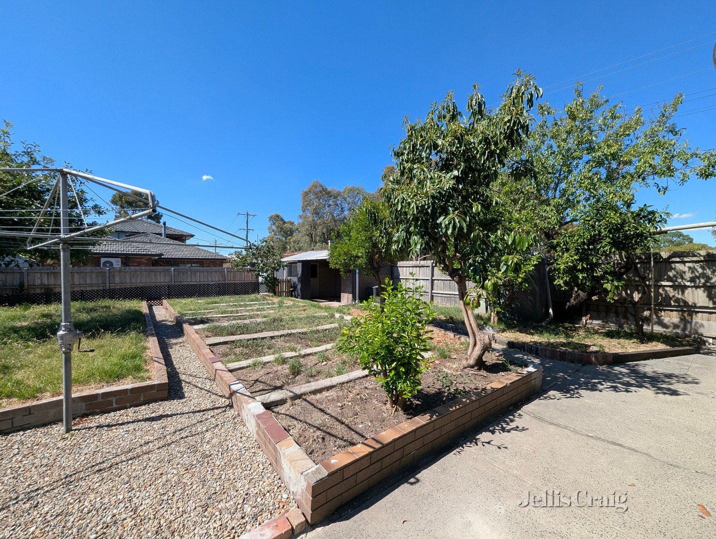 25 Suvla Grove, Coburg North image 11