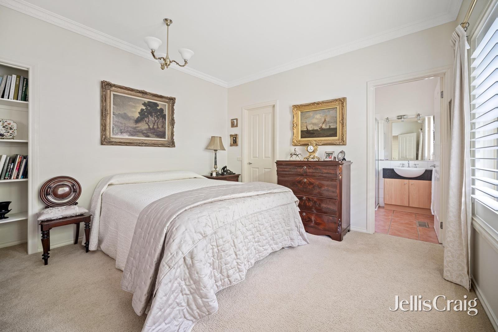 25 Sycamore Avenue, Mentone image 11