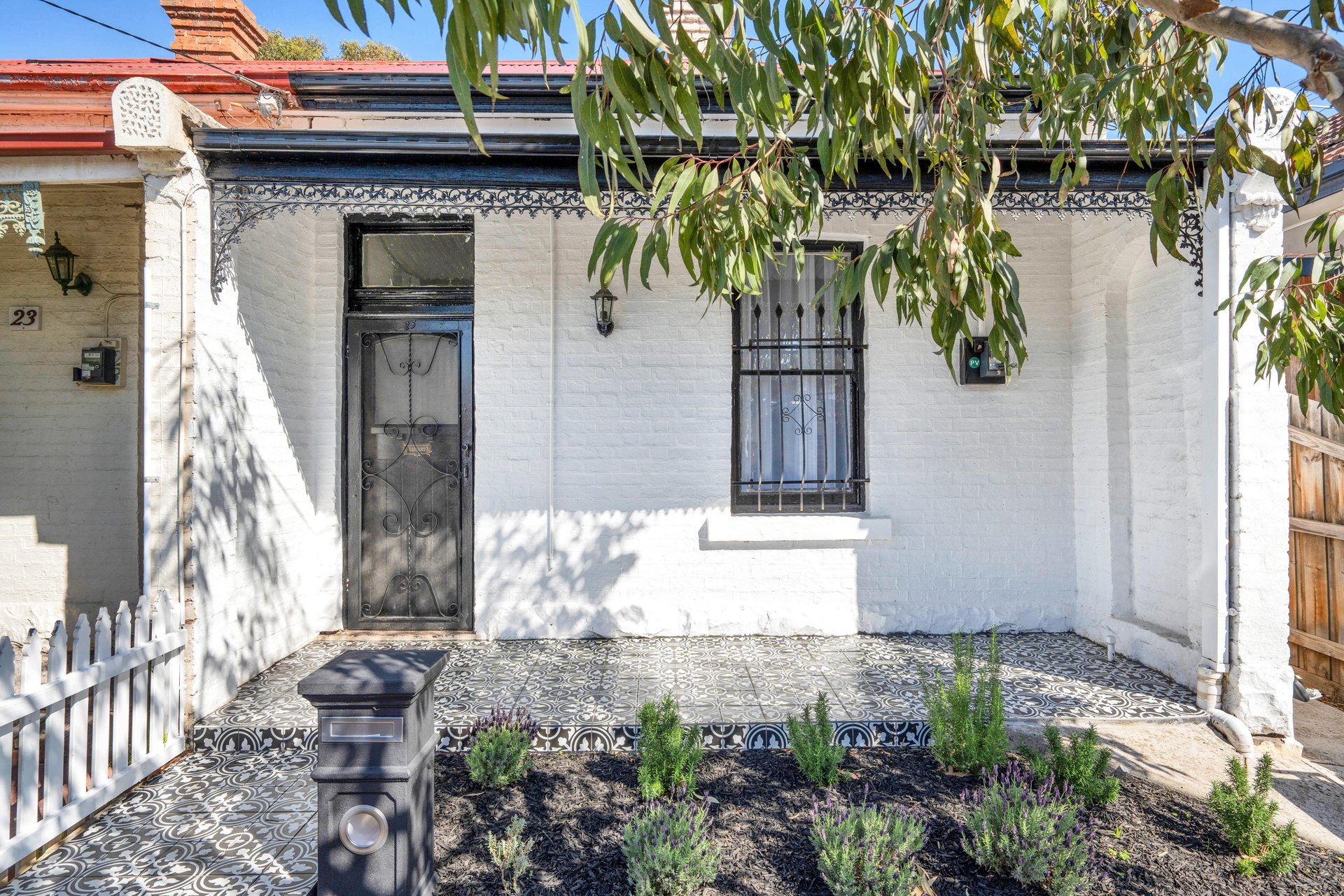 Property Gallery - Main Image