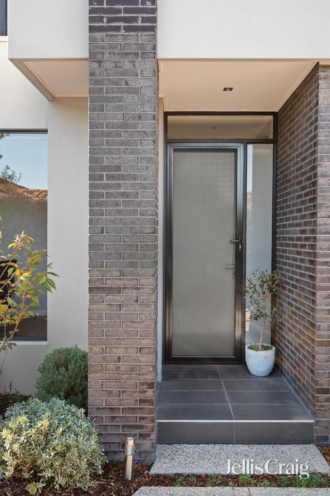 2/5 Talford Street, Doncaster&nbsp;East image 2