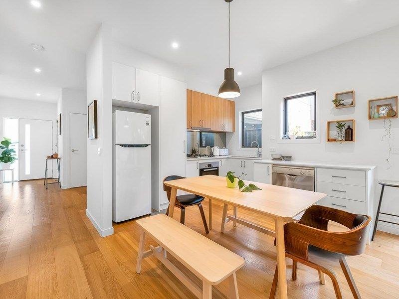 Property Gallery Thumbnail 3