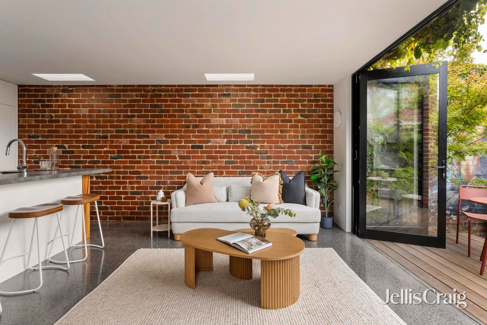 25 Thomson Street, Northcote image 3