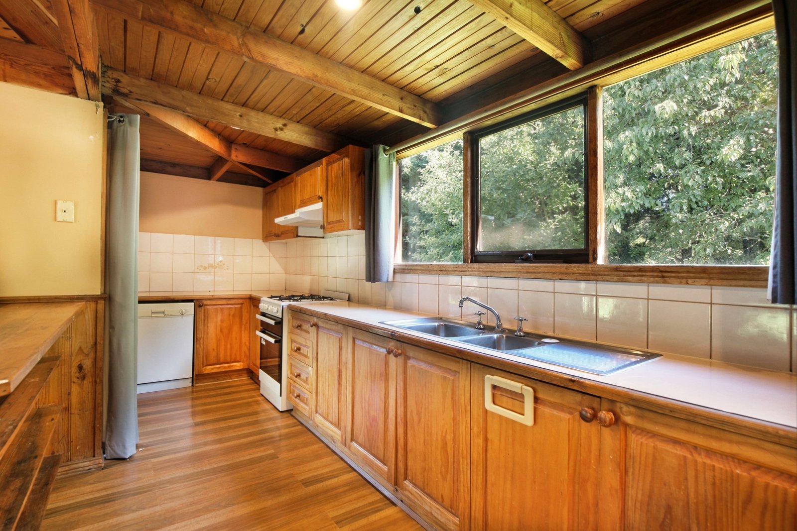 Property Gallery Thumbnail 5