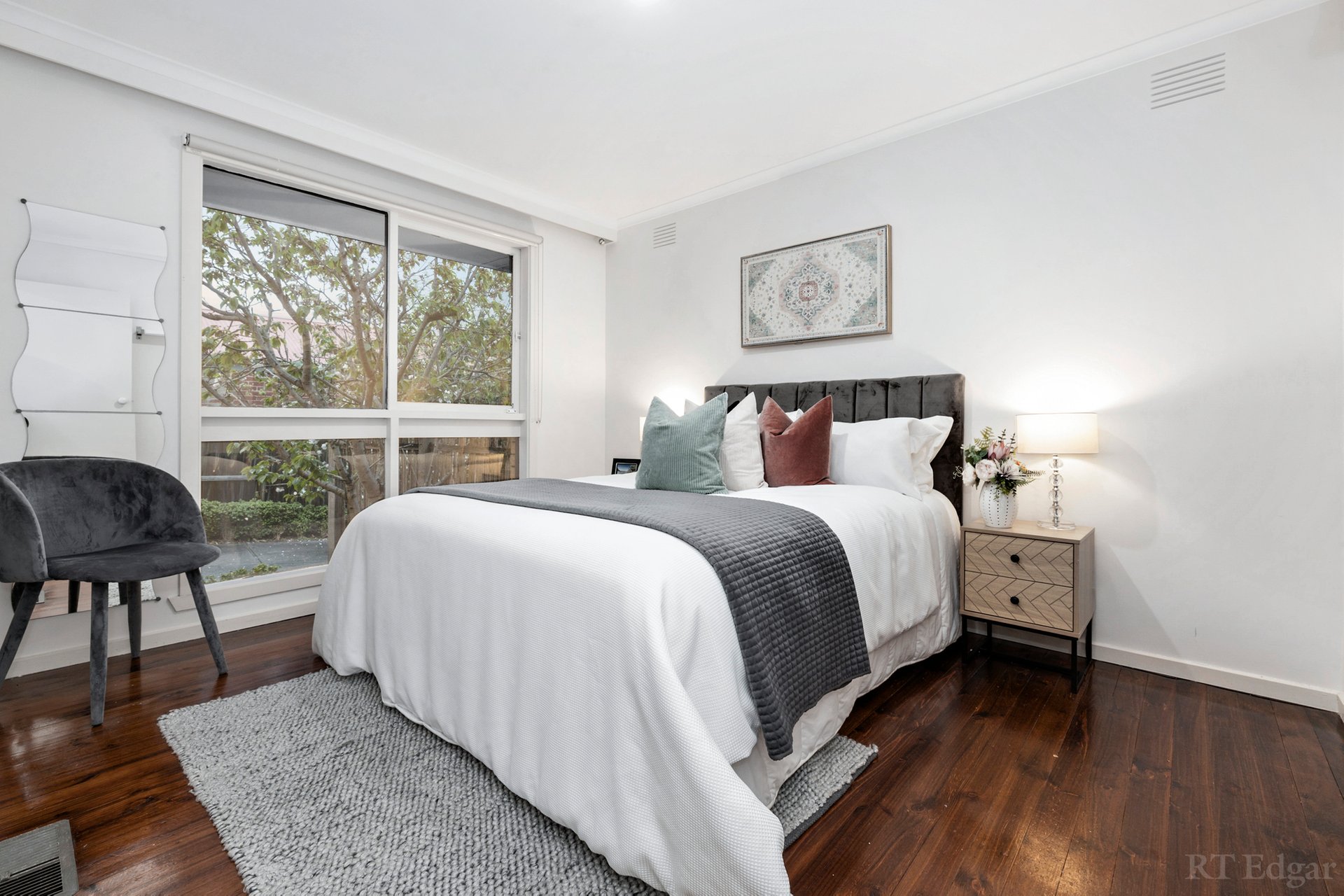 Property Gallery Thumbnail 5