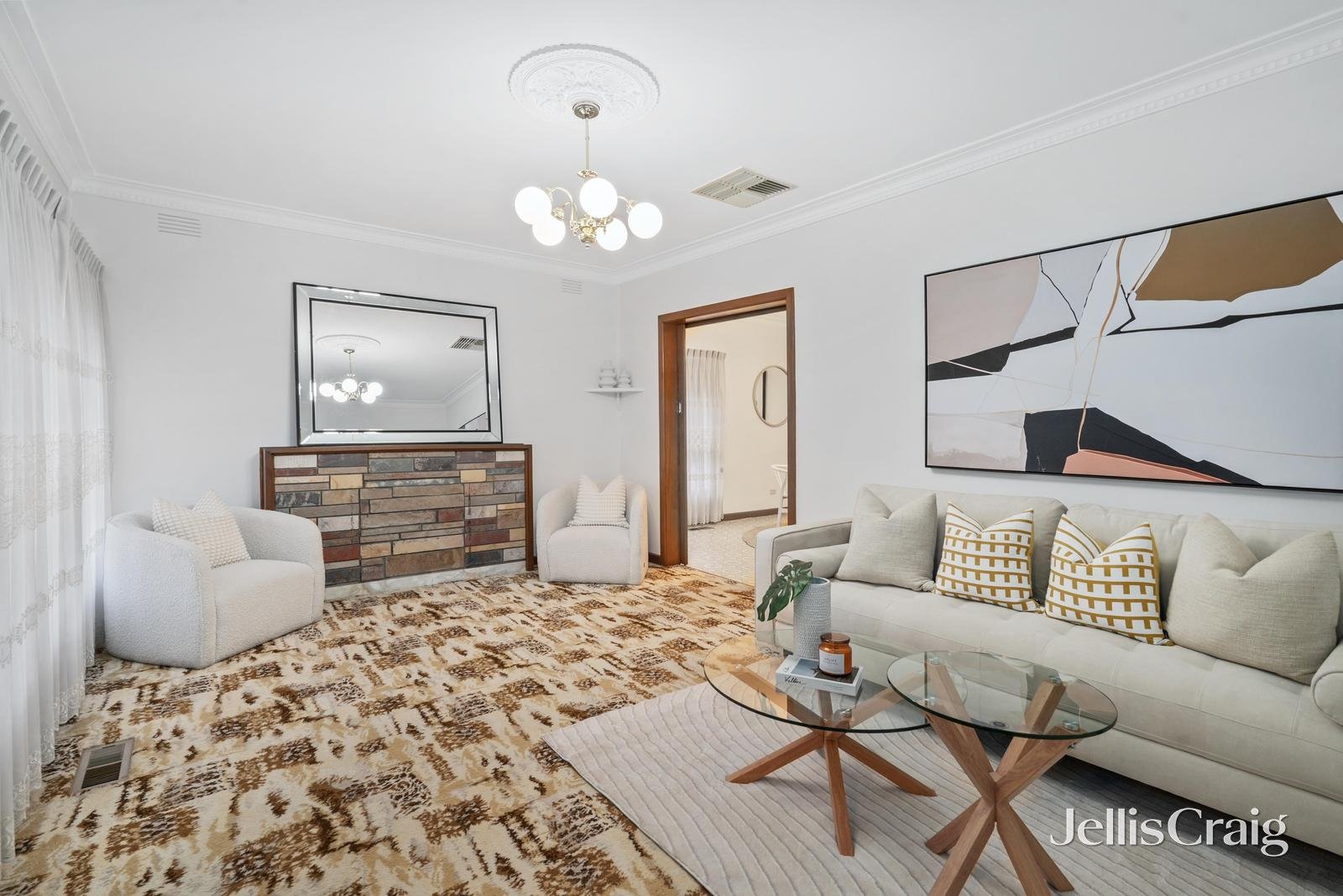 25 Venice Avenue, Mitcham image 2
