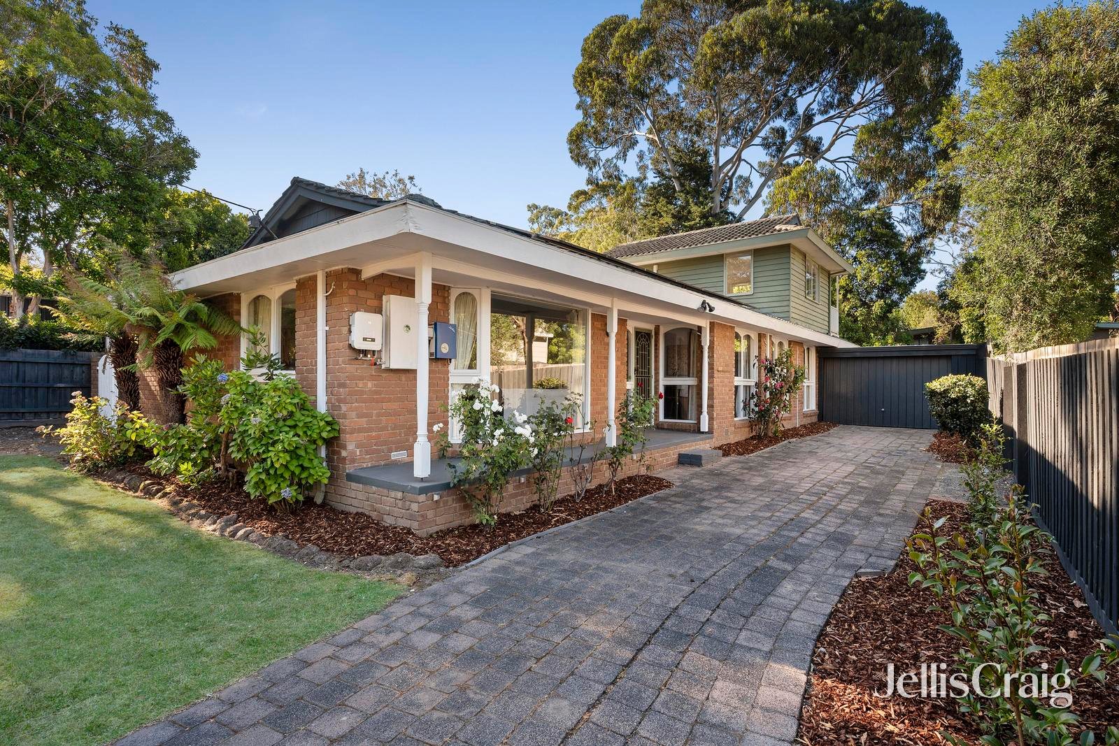 25 Walhalla Drive, Ringwood&nbsp;East image 1