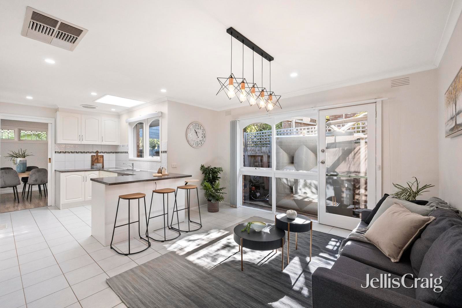 25 Walhalla Drive, Ringwood&nbsp;East image 3