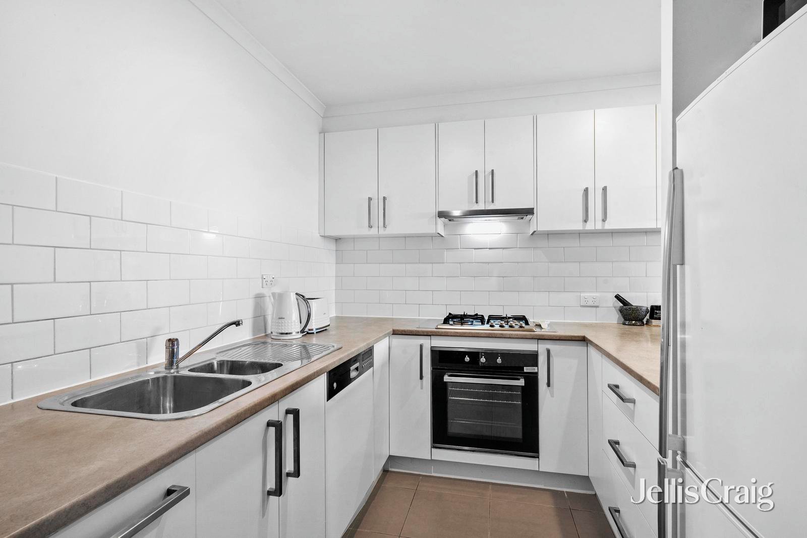 2/5 Waterloo Street, Geelong&nbsp;West image 3