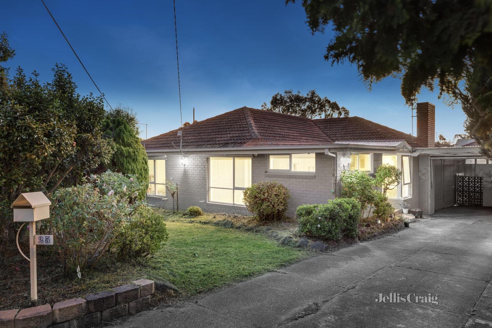 25 Wetherby Road, Doncaster image 1