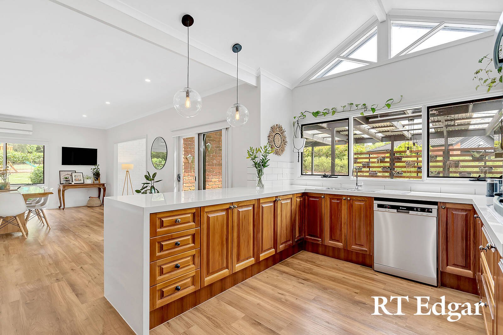 Property Gallery Thumbnail 2