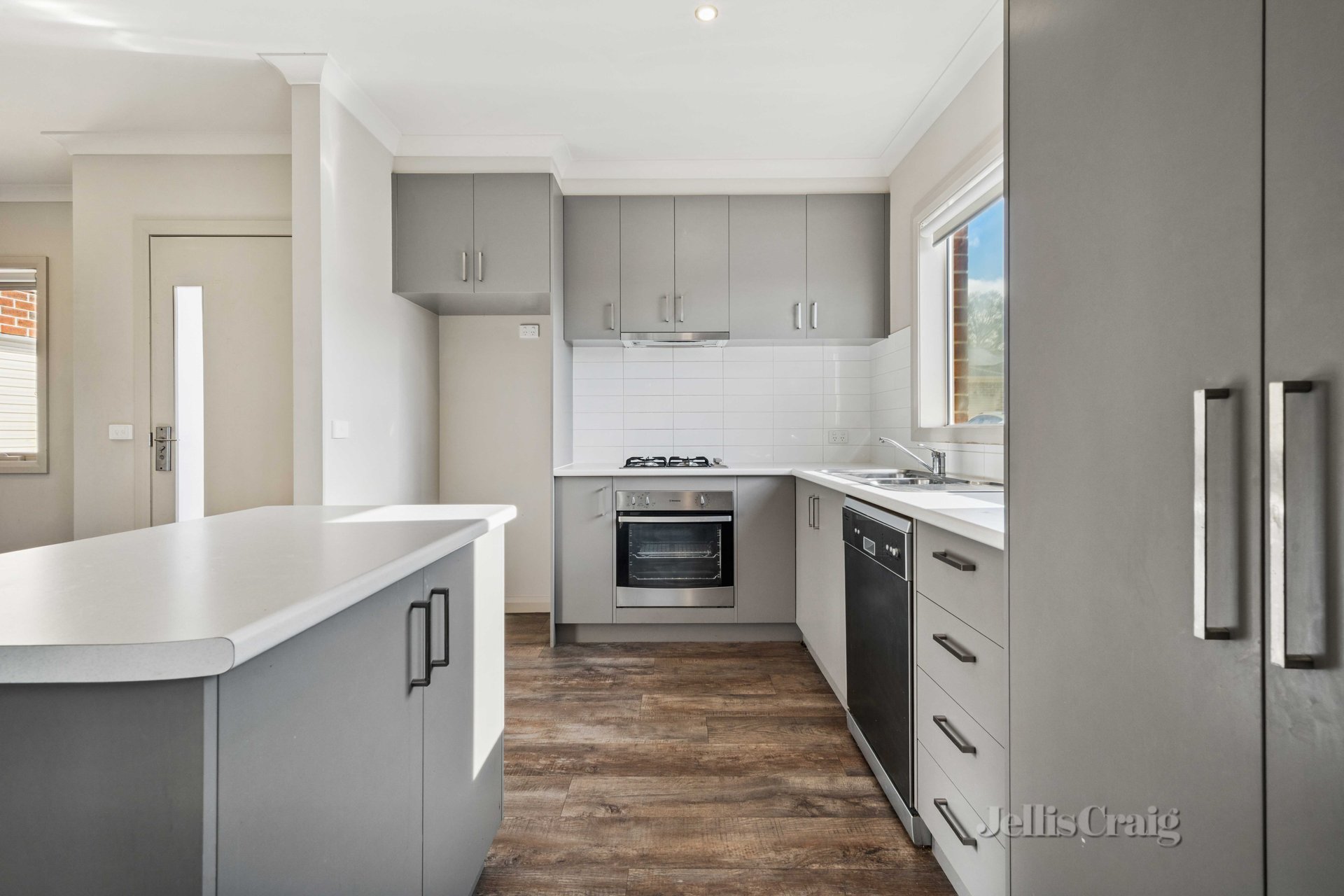 2/5 Whitehorse Road, Mount Clear image 4