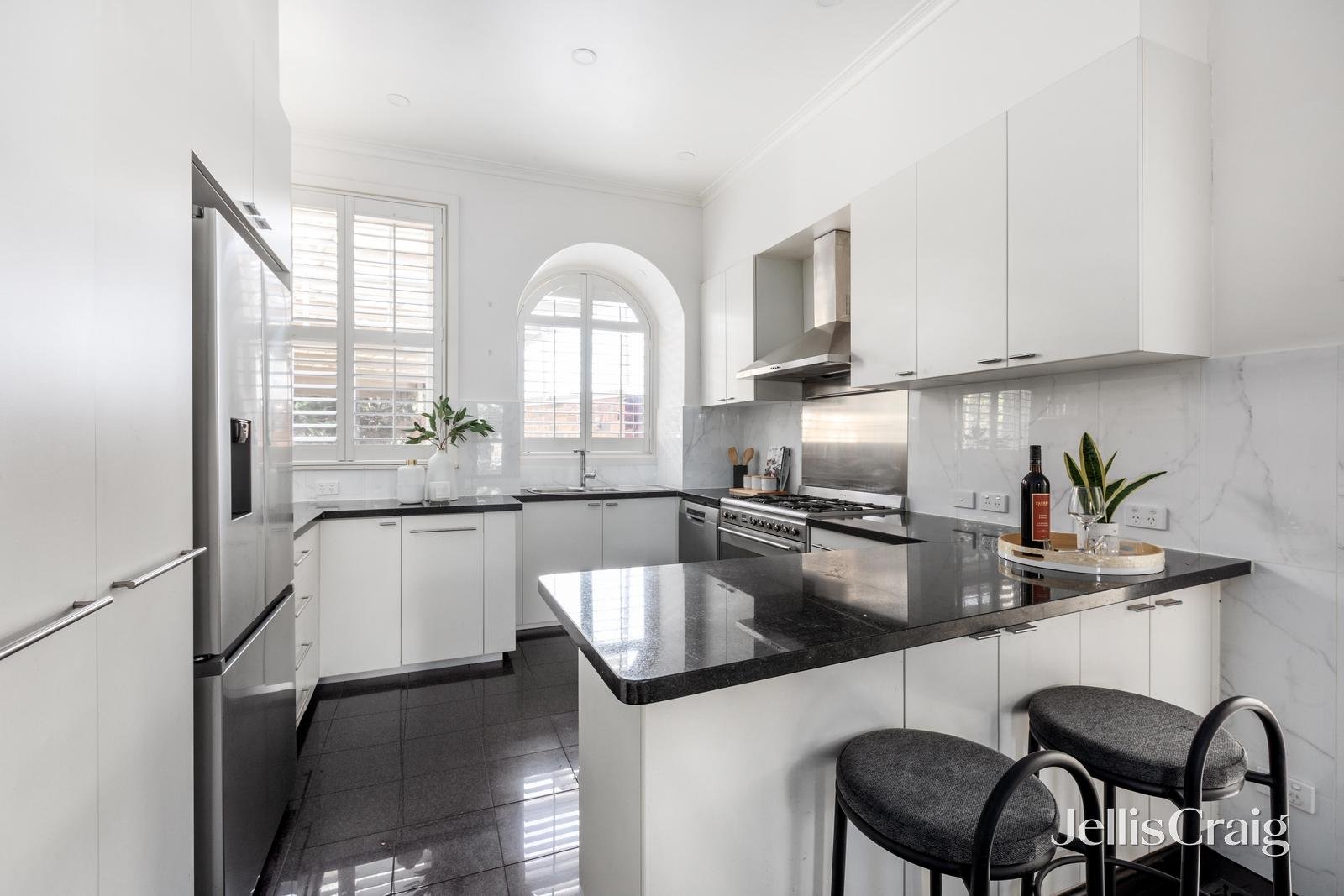 25 Willsmere Road, Kew image 5