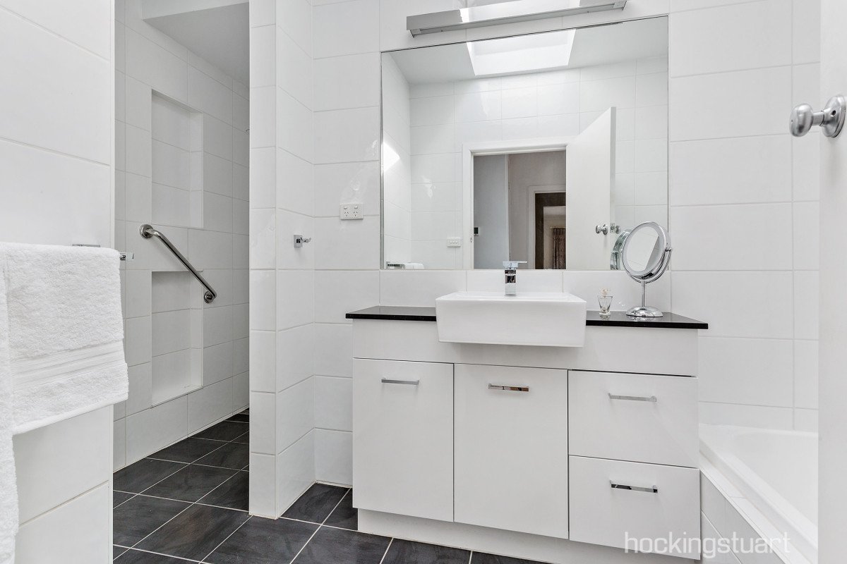 25 Woodhouse Grove, Box Hill North image 10