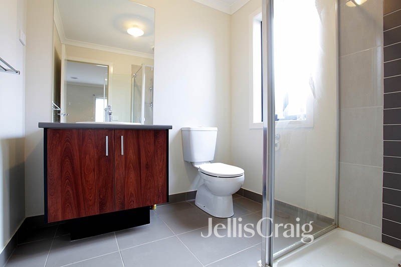 25 Wylie Way, Point Cook image 6