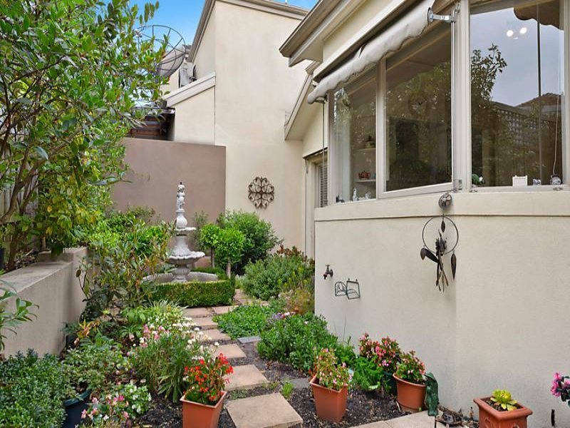2/50 Davis Street, Kew image 8