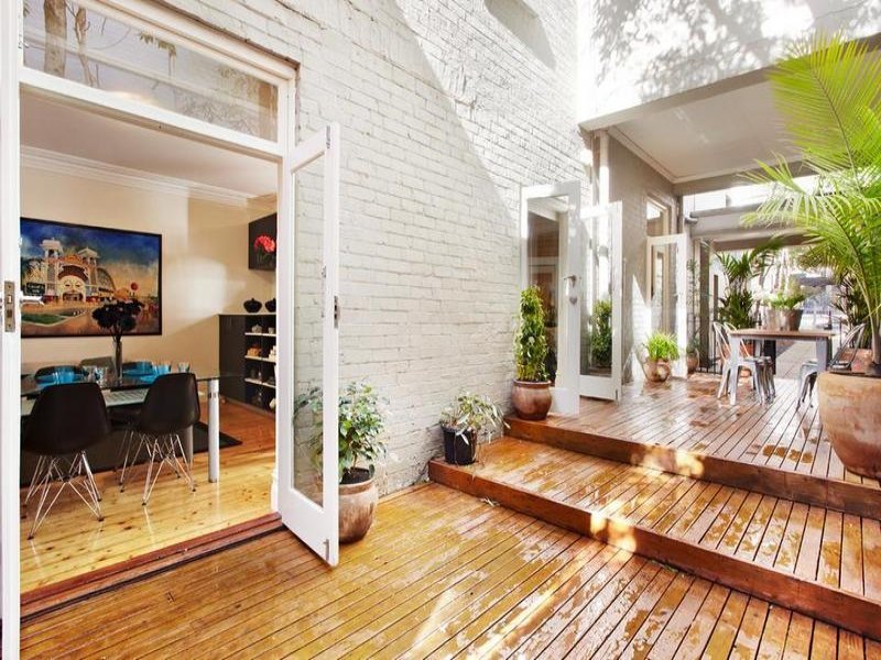 2/50 Fitzroy Street, St Kilda image 5