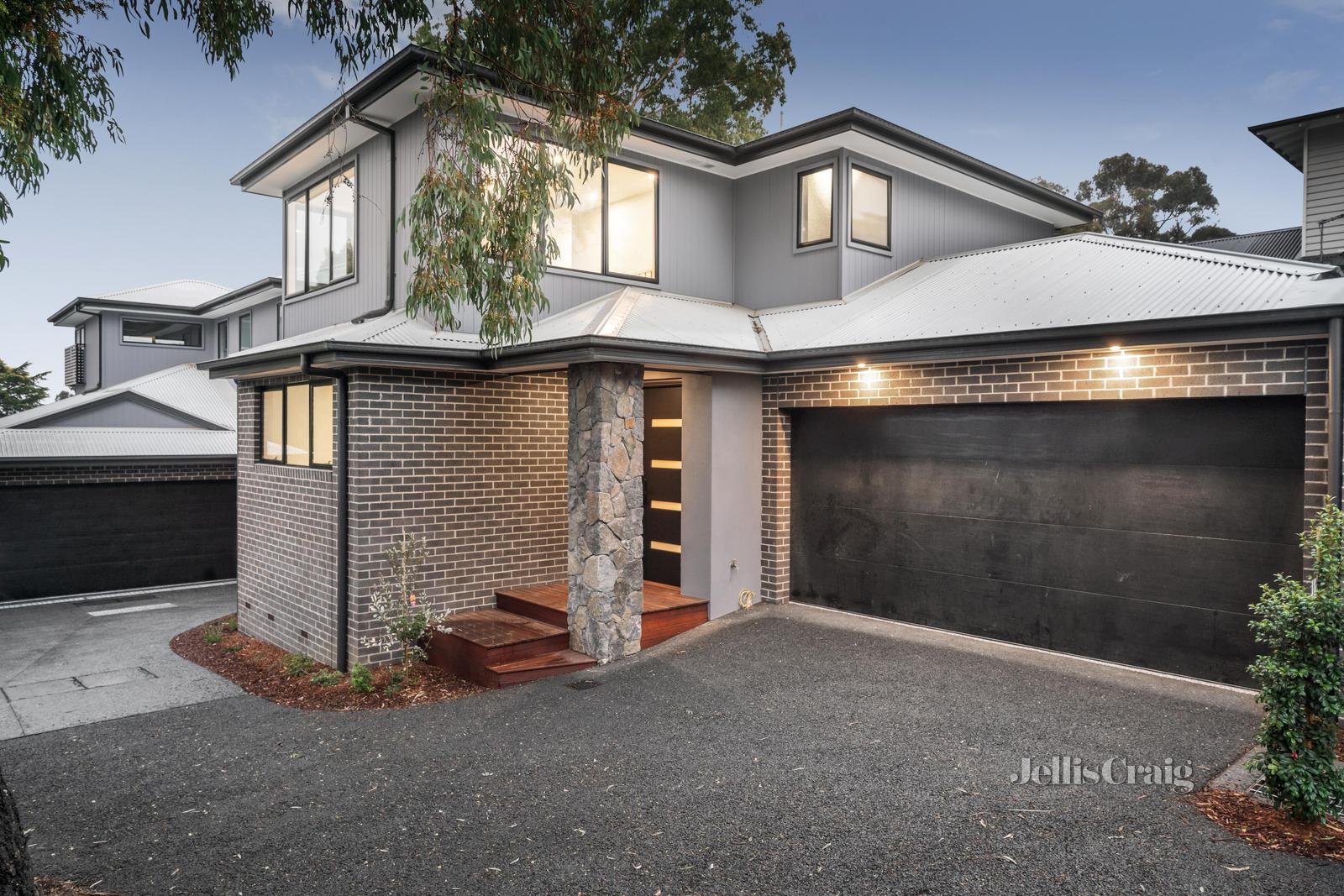 2/50 Kelvin Avenue, Montmorency image 1