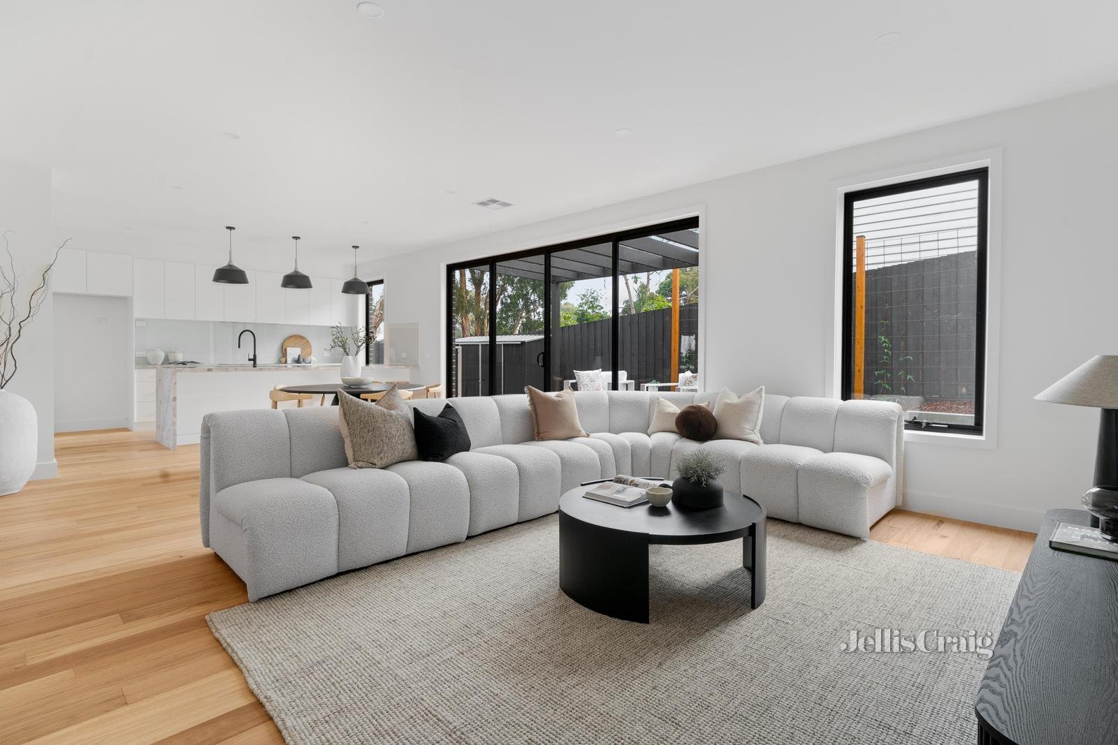 2/50 Kelvin Avenue, Montmorency image 2
