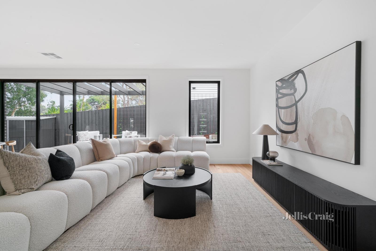 2/50 Kelvin Avenue, Montmorency image 3