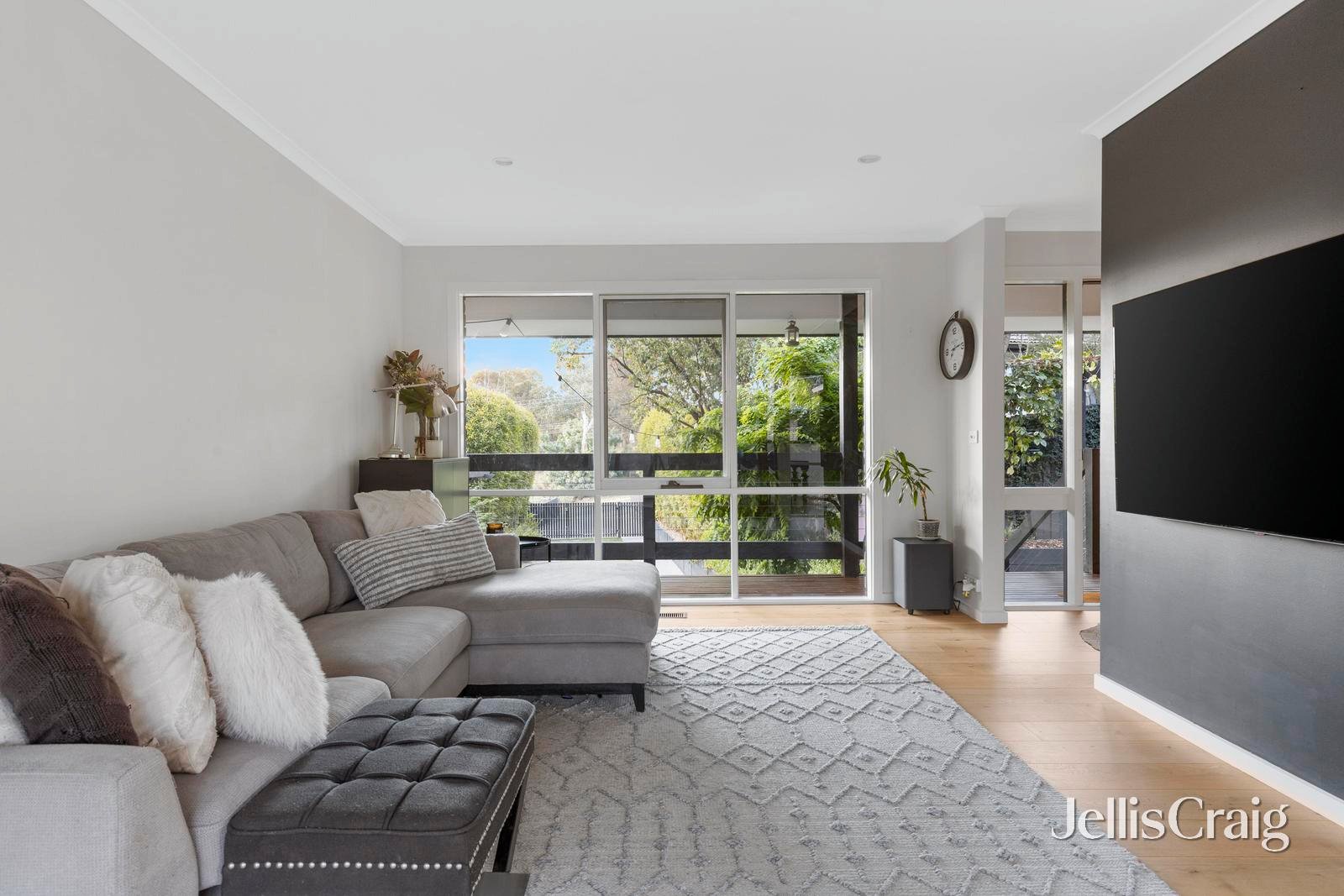 2/50 Luck Street, Eltham image 2